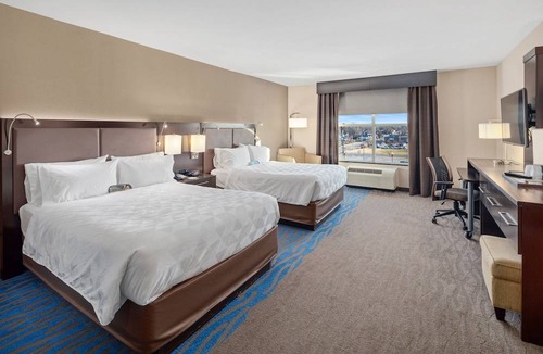 Owensboro Hotel | Holiday Inn Owensboro Riverfront, an IHG Hotel
