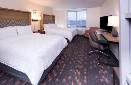 Kalamazoo Hotel | Holiday Inn & Suites Kalamazoo West
