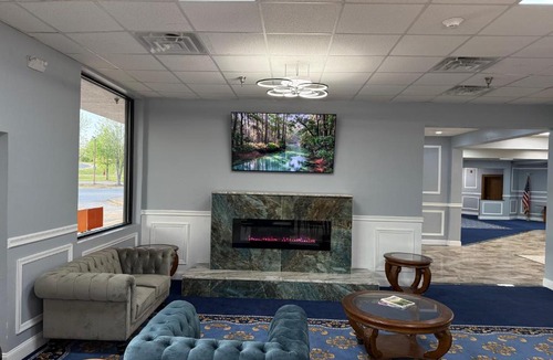 Summerlee Hotel | Holiday Lodge Hotel and Conference Center