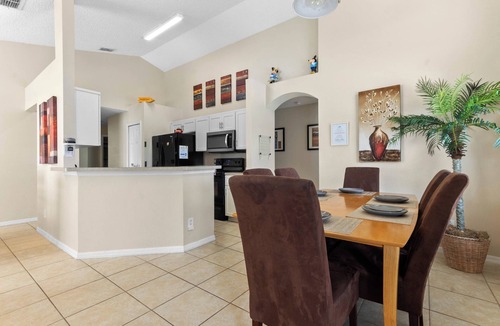 West Kissimmee House | Holiday Villa Near Disney - free EV charging