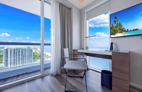 Central Beach Apartment | Holiday Waves: Oceanview Charm at Central Beach