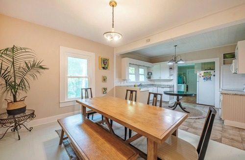 Alexander City House | Home away from home, very near Lake Martin