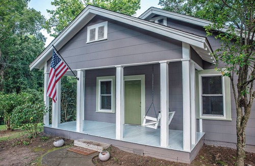 Alexander City House | Home away from home, very near Lake Martin