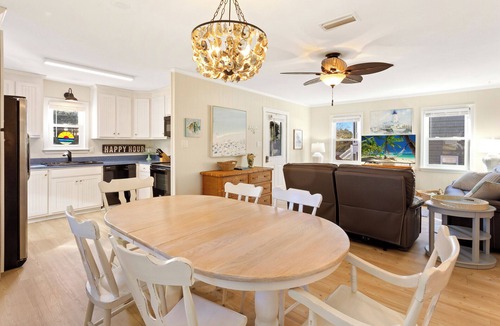 Colington House | Home Sweet Helga: Beach & Sound Access