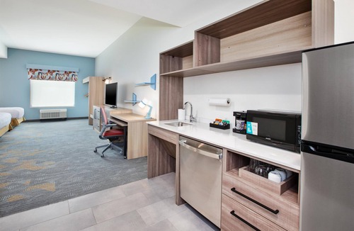 Traverse City Hotel | Home2 Suites By Hilton Traverse City