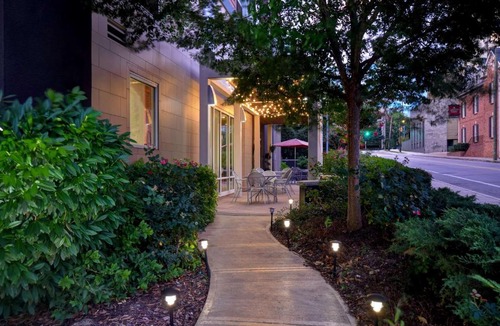 Music Row Hotel | Home2 Suites by Hilton Nashville Vanderbilt, TN