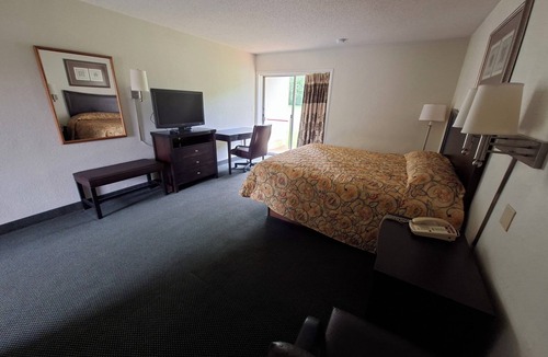 Spottswood Hotel | Hometown Inn Staunton VA near Hwy 11