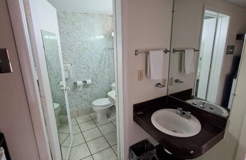 Spottswood Hotel | Hometown Inn Staunton VA near Hwy 11