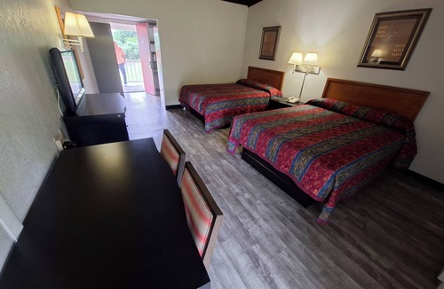 Spottswood Hotel | Hometown Inn Staunton VA near Hwy 11