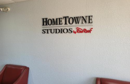 Prattville Hotel | HomeTowne Studios by Red Roof Prattville