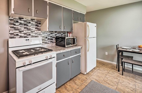 Jenison Apartment | Homey Duplex - 10 Mi to Downtown Grand Rapids!