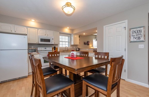 Bloomington House | Hoosier Happiness, Too! *3 Bedroom Suites*