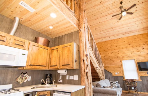 Bentonville Cabin | Hopewell Croft - Southern Ohio Cabin Rental