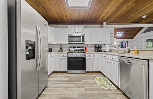 LaFayette Other | Horse Farm Experience in Genuine Log Cabin