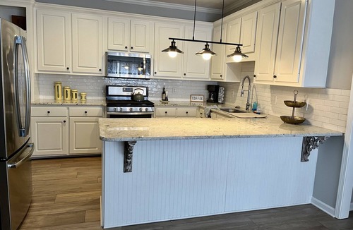Flowood House | Hospitable Reservoir home w/King Bed near Shaggy’s