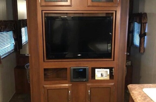 Jamestown RV Rental | Hospitality and HORSEpitality® at its best!