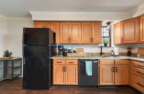 Pittsburgh House | ★ HostWise Stays ★ Ohio River Valley Views in the City!