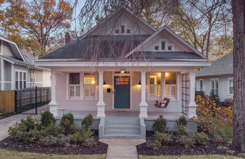 Cooper-Young Historic District House | Hot Tub & Game Room~ Private Cooper-Young Bungalow -Fire Pit - Large Yard