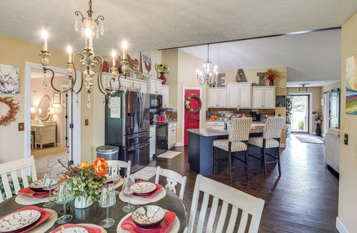 Cookeville House | Hot Tub & Scenic Deck! Spacious Cookeville Retreat
