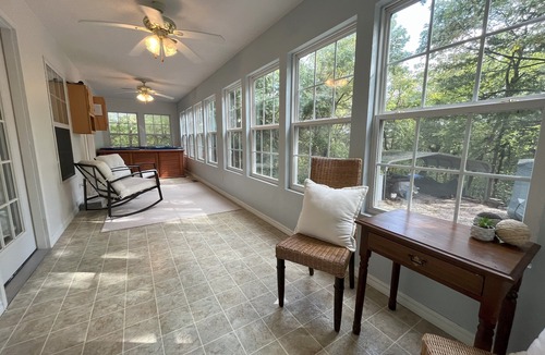 Eagle Rock House | HOT TUB - The Lodge - 4 bedroom home at Table Rock Lake - 2 blocks from water