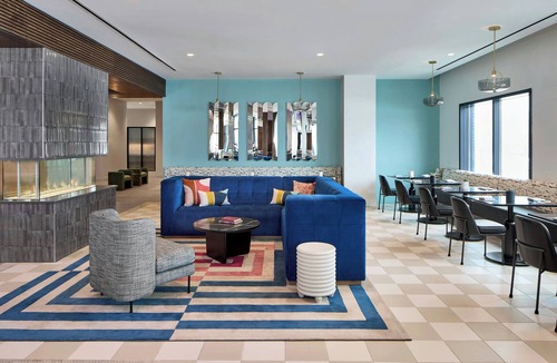 Cincinnati Hotel | Hotel Celare, Cincinnati Midtown, a Tribute Portfolio Hotel