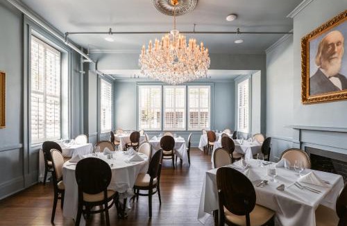 Winnsboro Hotel | Hotel Everett