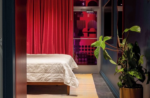 Cherokee Triangle Bed & Breakfast | Hotel Hilo - Room 101