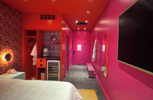 Cherokee Triangle Hotel | Hotel Hilo - Room 104