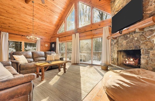 Thayerville Cabin | HotTub-FirePit-8MintoWisp-Arcade-4BD-NoCleaningFee