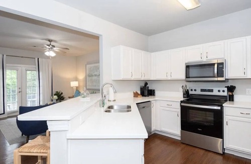 Oxford Condo | Hotty Totty Hideaway - Close to the Square and the Grove