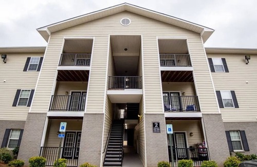 Oxford Condo | Hotty Totty Hideaway - Close to the Square and the Grove