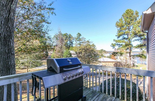 Leesburg House | House # 15 Lakin' it Easy (no pets) Lake View