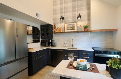Oxford House | House 2.6 miles from Ole Miss + 3 miles to The Square + King Beds + Remodeled