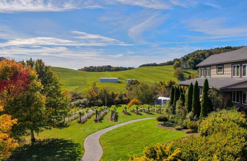 Banner Elk House | House ∙ 8 bedrooms ∙ 16 guests