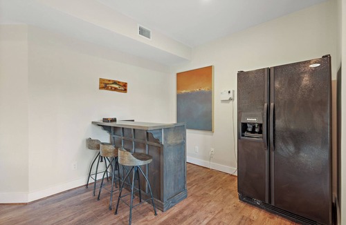 Morganton House | House Galini - Upscale, Outdoorsy Home with Great Amenities
