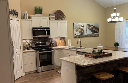 Fairfield Bay House | House located on Golf Course, community pools, hiking and ATV trails, close to G
