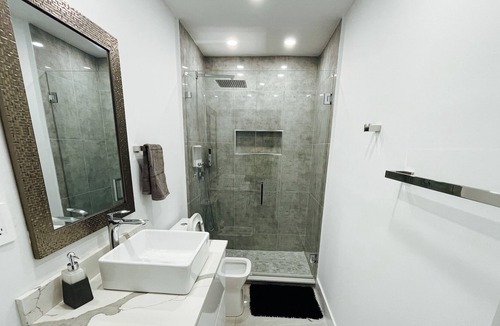 Olympia Heights House | House