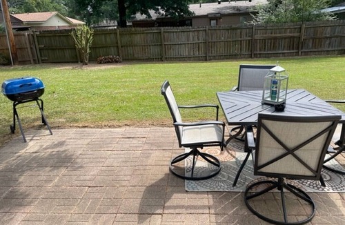 Conway House | House with fenced-in backyard near educational & medical institutions in Conway.