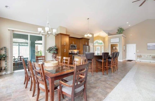 Camdenton House | Huge 6 Bd Home Entire Cove! Hot Tub,Dock, GOLF SIM