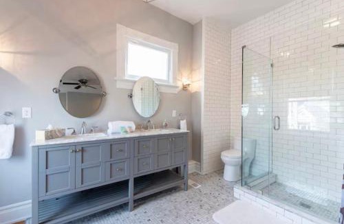 Highlands House | Huge Historic Renovated Home-Walk to All-Highlands
