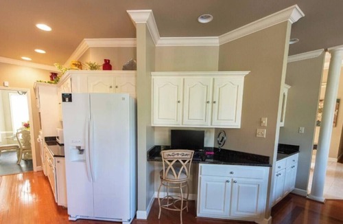Little Rock House | Huge Lake Front Home w/EV Charger, Tennis, Basketball and more!