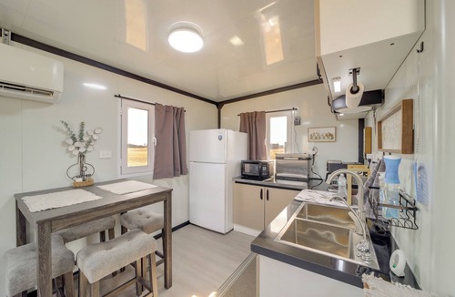 Nowata Cottage | Hunt, Fish & Explore! Tiny Home Near Oologah WMA