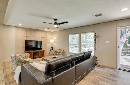 Green Pond House | Hunt, Fish & Relax: Rural Retreat in Green Pond