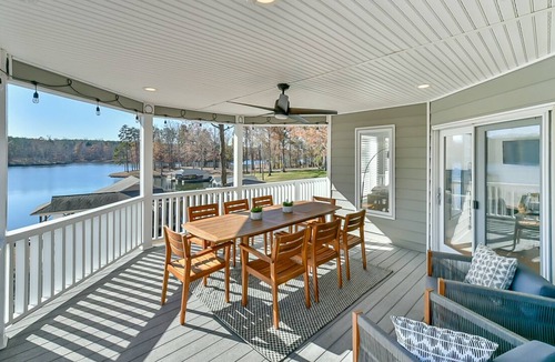 Semora House | Hyco Lake’s Crystal Haven, Hot-tub, Large Dock