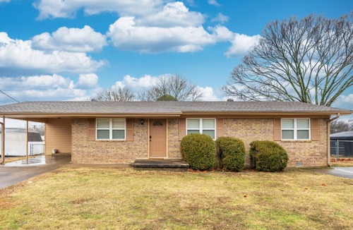 Morrilton House | Ida`s Ideal Homestead cute & cozy 3Bed/1Bath, perfect for Work-Stay or Family Vacay!