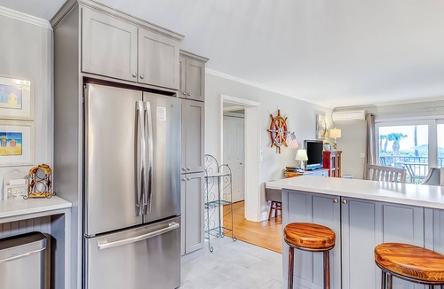 Hilton Head Island Villa | Ideal Island Gem W/Shared Pool, Beach Access, Free WiFi, Private Balcony & More