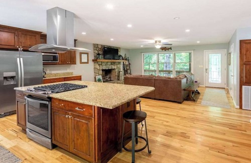 Cullowhee House | Ideal Wooded Gem W/Large Deck, Gas Grill, Free WiFi, Firepit & Creek