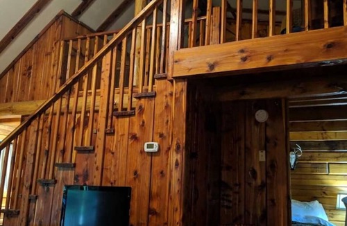 Mauckport Cabin | Immerse yourself in nature at High Ridge Cabin 3