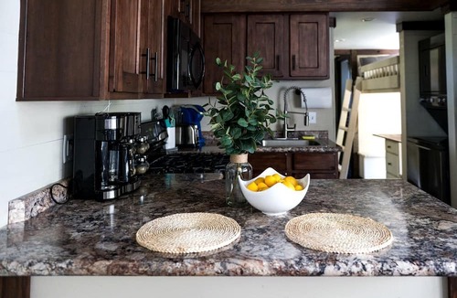 Monteagle Cabin | Impressive Cabin with Hot-tub and Close to Great Hiking Trails in Monteagle, Tennessee