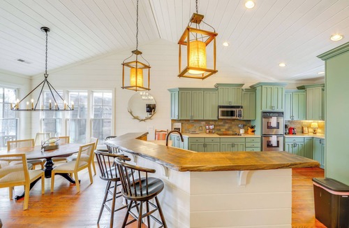 Cashiers House | Incredible Lake Glenville Views: Cashiers Home
